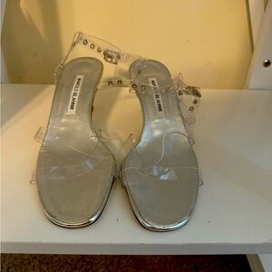 Manolo Blahnik kitten heel